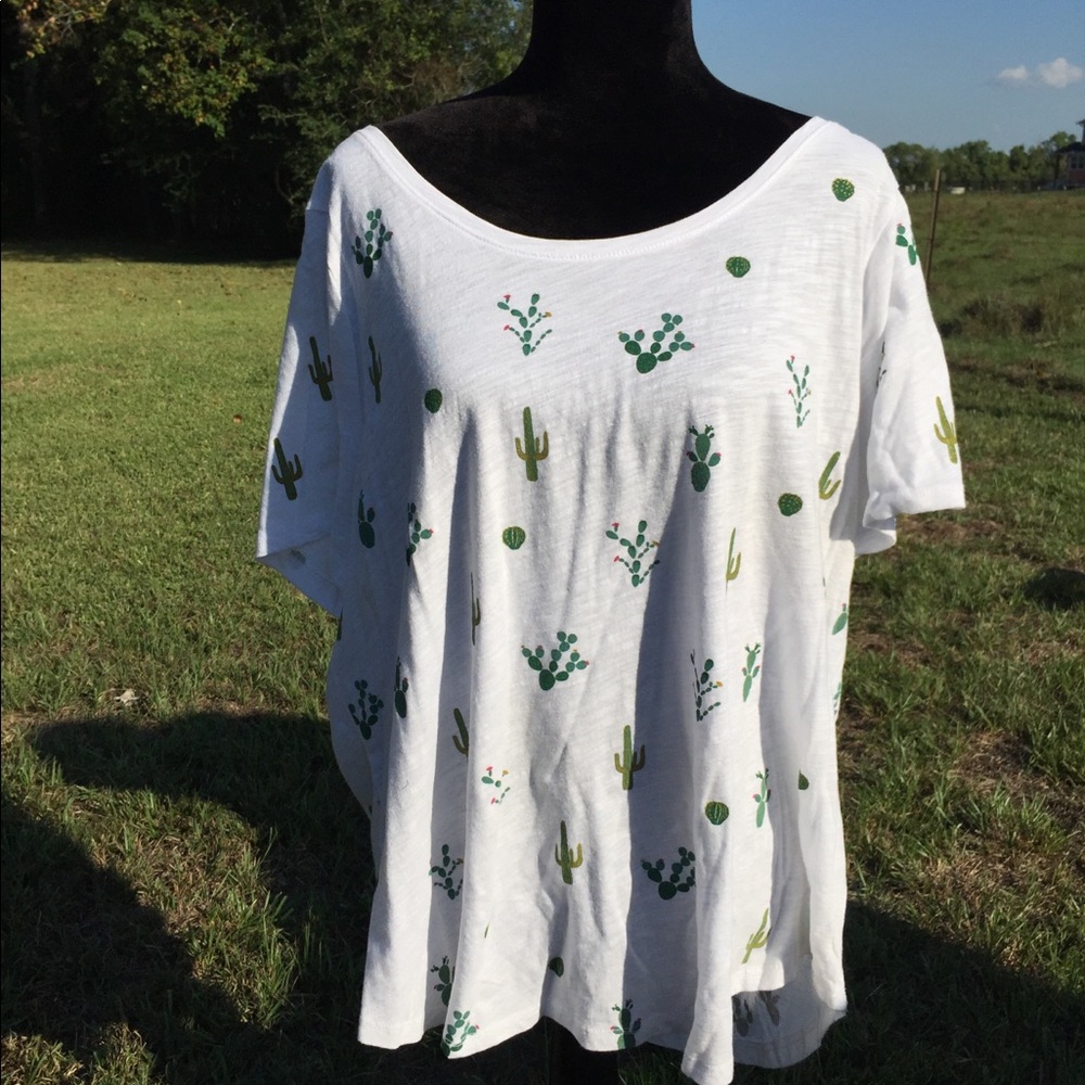 Cactus print top hi/lo